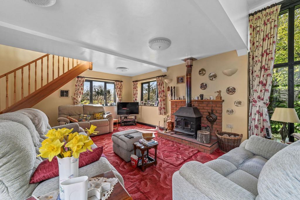 PT-TV-Walnut Barn-17