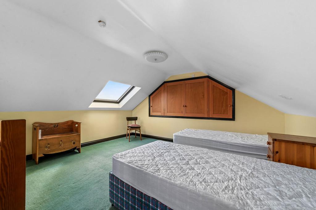 PT-TV-Walnut Barn-19