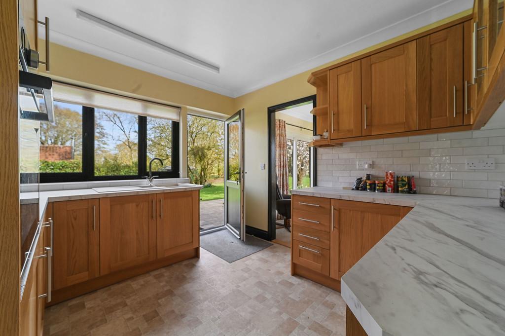 PT-TV-Walnut Barn-27