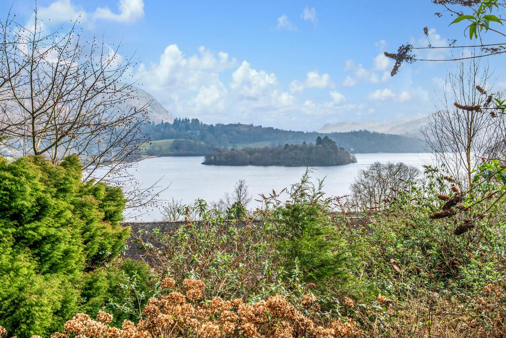 Views of Grasmere Lake