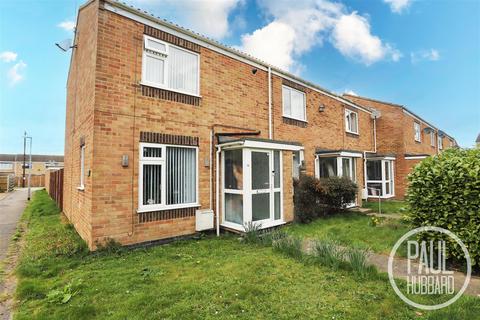 15 Daffodil Walk, Lowestoft, NR33 8NR