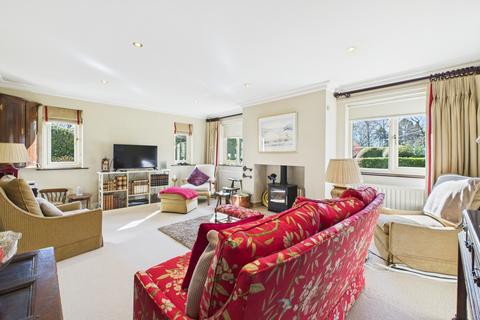 22 Drury Lane, Dore, Sheffield, S17 3GG