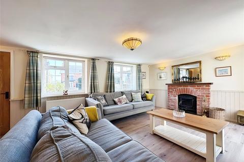 6 bedroom detached house for sale, Basingstoke Road, Reading RG7