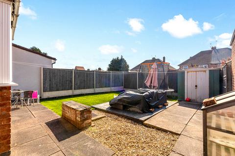 3 bedroom semi-detached house for sale, Edenhurst Avenue, Leicester, LE3