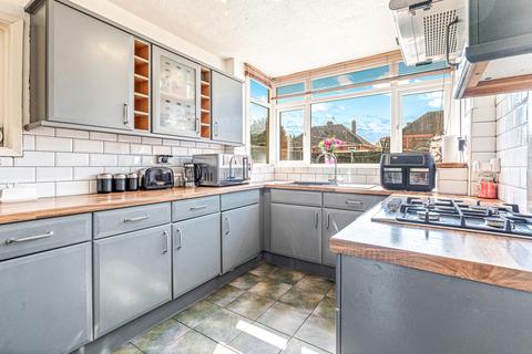 3 bedroom semi-detached house for sale, Edenhurst Avenue, Leicester, LE3