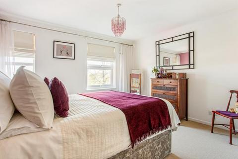 81 Fountain Gardens, Windsor, SL4 3SX