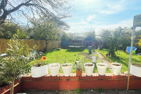 undefined, Woodcroft Avenue, London NW7