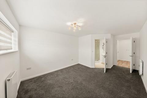 2 bedroom apartment for sale, The Greenway, London NW9