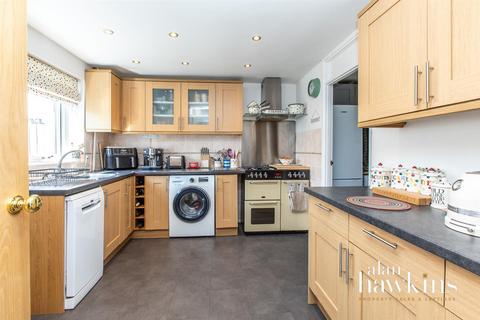 28 Britannia Crescent, Lyneham, Chippenham, SN15 4AW