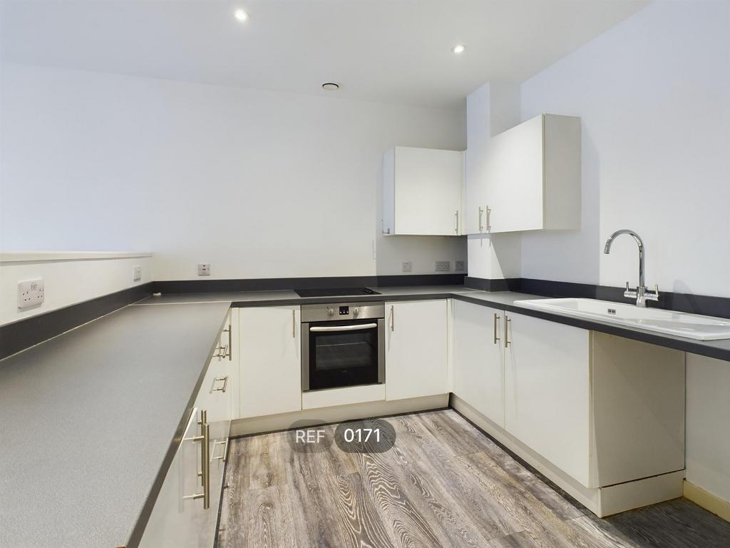 Kitchen &amp; Living area