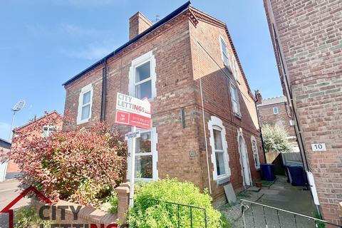 4 bedroom end of terrace house to rent, Bridge Grove, West Bridgford