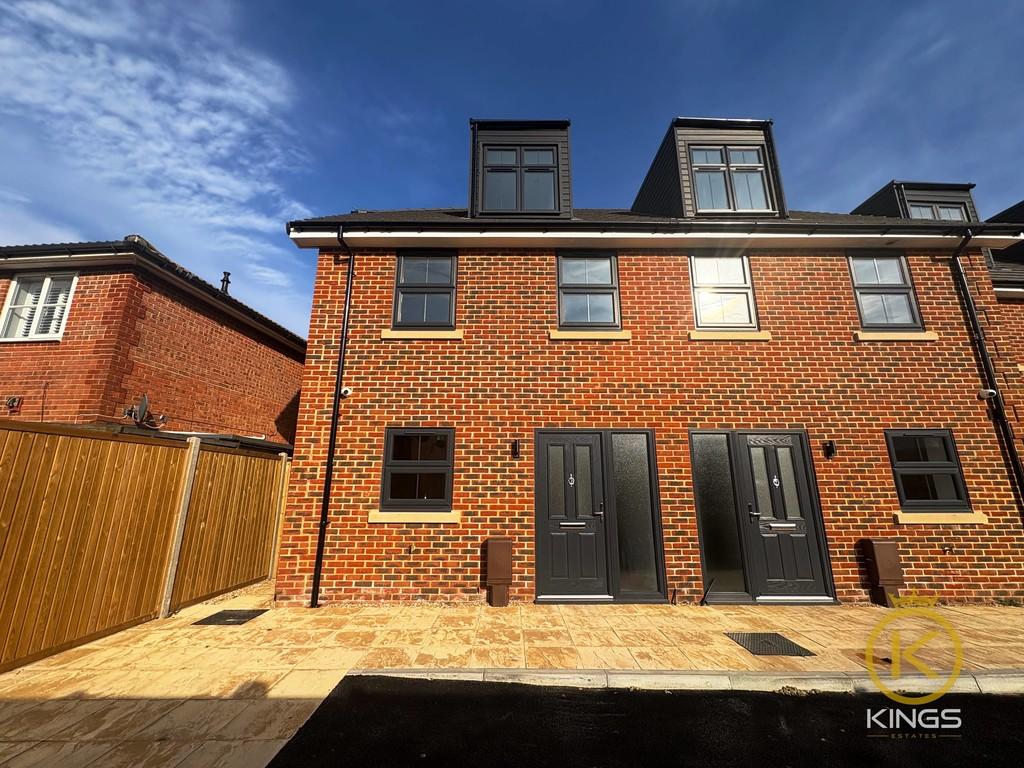 2 Carpenter Close (4)