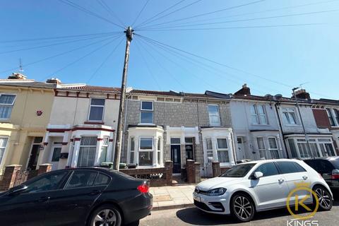 3 bedroom terraced house to rent, Alverstone Road