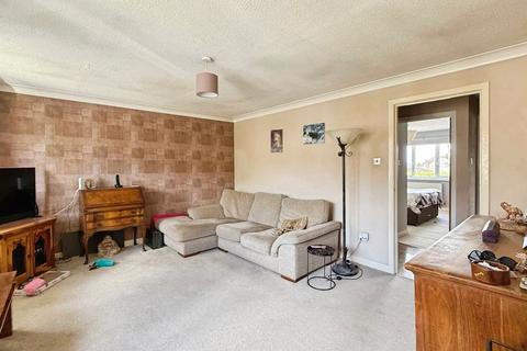 2 bedroom apartment for sale, Imberwood Close, Warminster