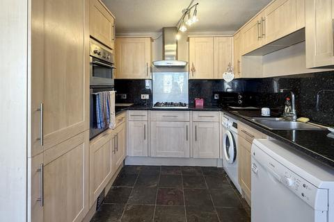 2 bedroom apartment for sale, Imberwood Close, Warminster