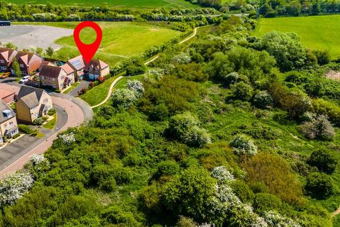 4 bedroom detached house for sale, Willmott Road, Rushden NN10