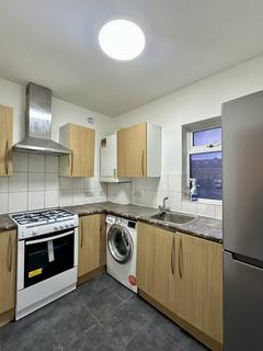 2 bedroom flat to rent, Capworth Street Leyton