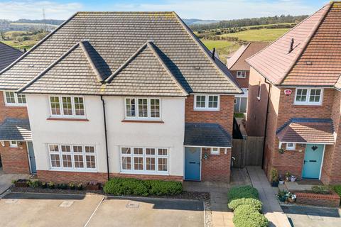 11 Burges Close, Radyr, Cardiff, CF15 8GP