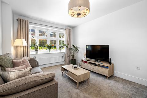 11 Burges Close, Radyr, Cardiff, CF15 8GP