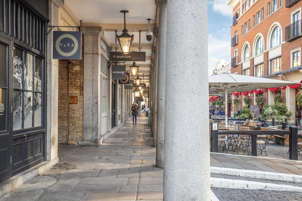 Henriette Street 34 F2 - area