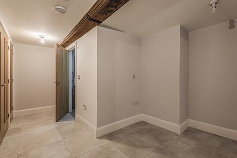 2 bedroom ground floor flat for sale, Angel Lane, Bury St. Edmunds