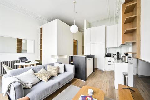 1 bedroom flat to rent, Clanricarde Gardens, London