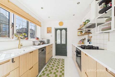 1 Crabtree Close, Allestree, Derby, DE22 2SW