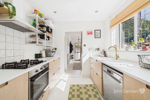 1 Crabtree Close, Allestree, Derby, DE22 2SW