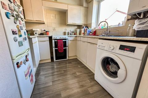 34 Bramwell Close, Swindon, SN2 7SN