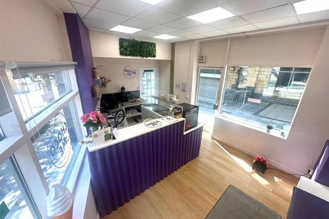 Retail property (high street) to rent, Market Pavilion, Rawson Place, Bradford