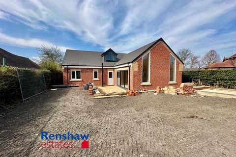 4 bedroom detached house for sale, King George Avenue, Ilkeston, Derbyshire