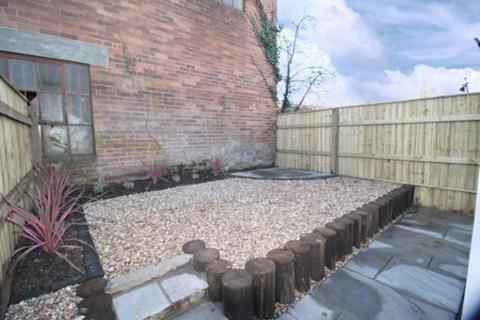 1 bedroom in a house share to rent, Okehampton Street, Exeter EX4