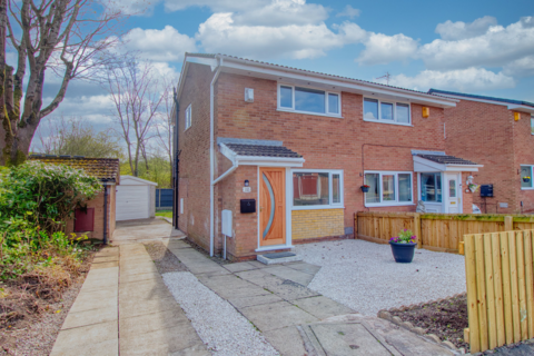 22 Clover Field, Clayton Le Woods, Chorley, PR6 7RP