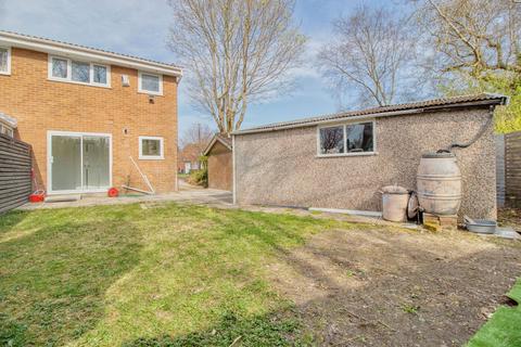 22 Clover Field, Clayton Le Woods, Chorley, PR6 7RP