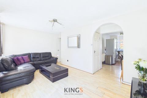 2 bedroom flat for sale, St. Johns Close, Potters Bar EN6