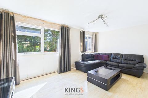 2 bedroom flat for sale, St. Johns Close, Potters Bar EN6