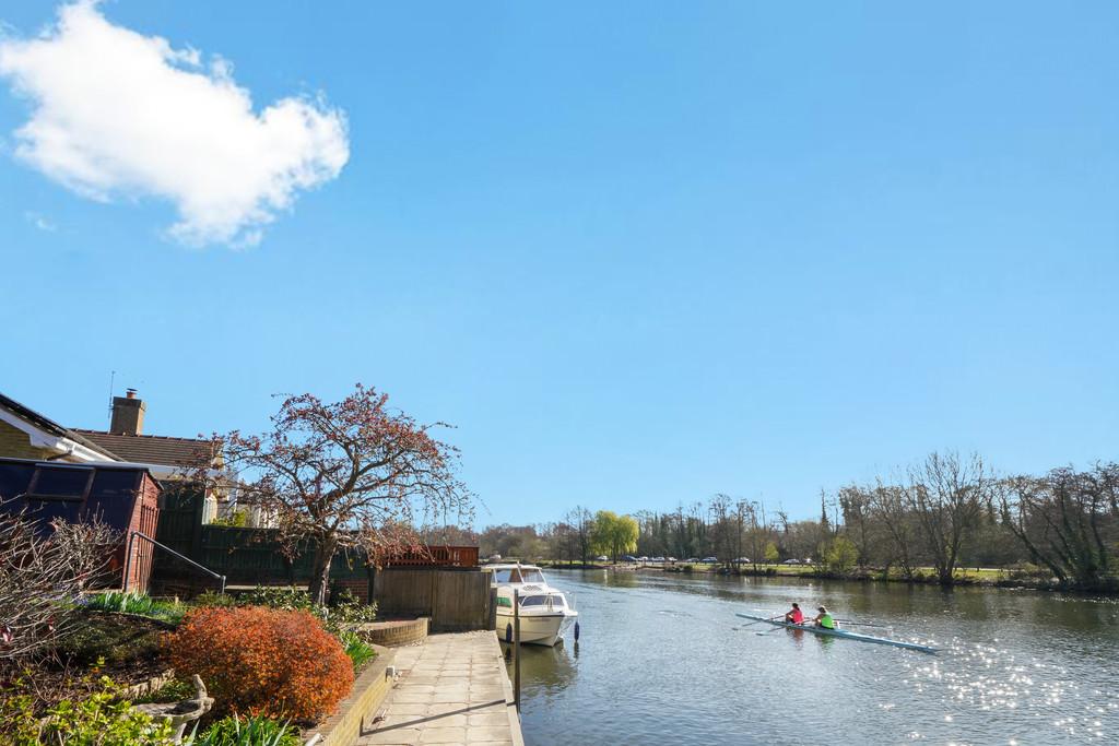 26 Thames Meadow - il NXRBha Wy Mker Tm2dn O