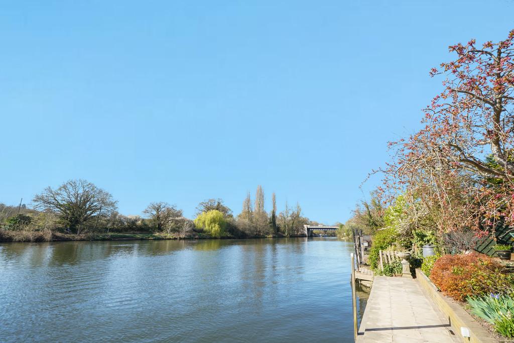26 Thames Meadow - Xz Np X6tt Dw XHgq RWCWsb