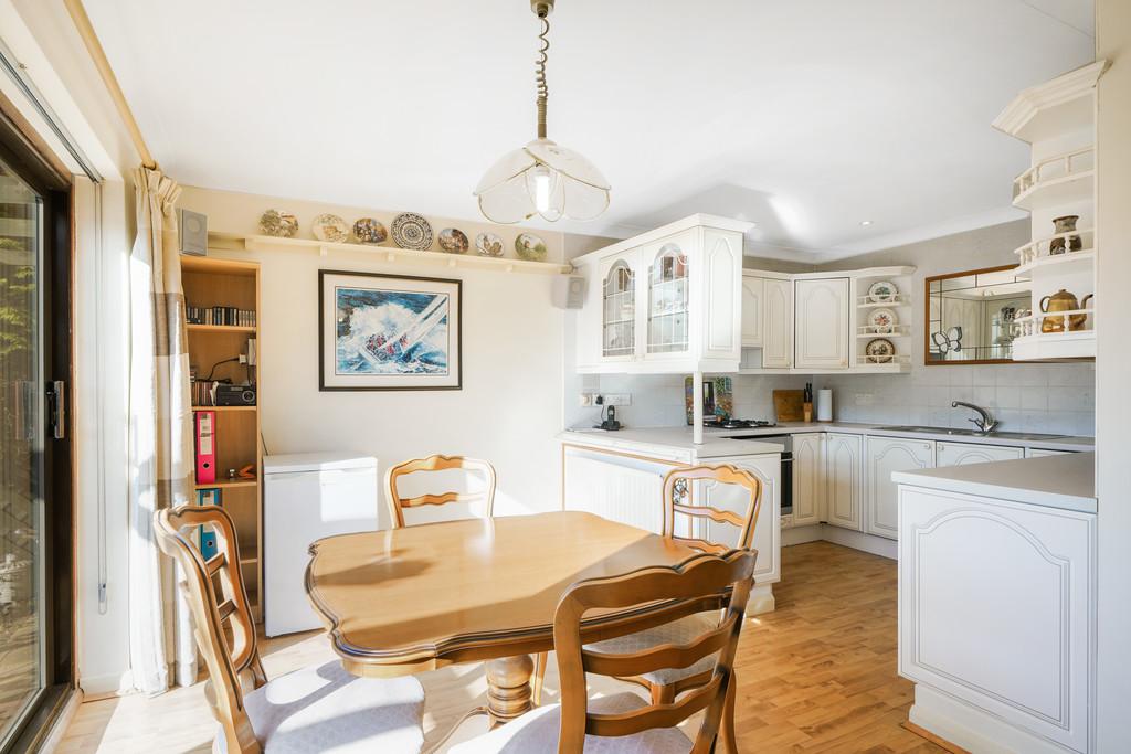 26 Thames Meadow - 9 O7cv VX1 Wwp Jyf2u3w FW