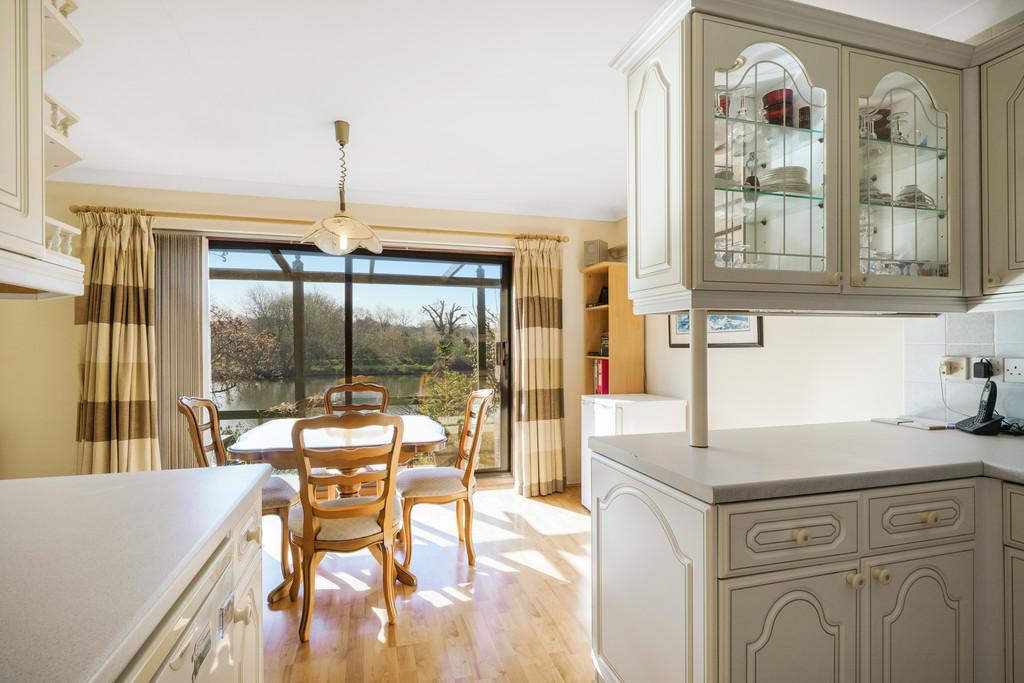 26 Thames Meadow - XN0 KZDIv BZc Np3 Pk ZZ2s