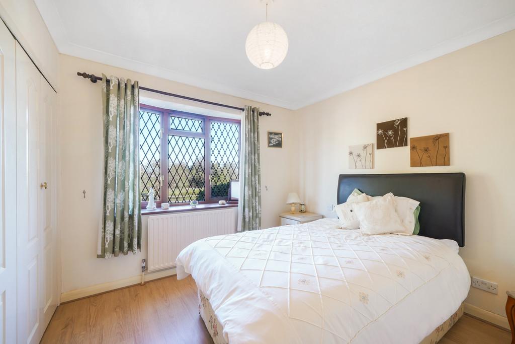 26 Thames Meadow - JCBho Lu Fov XHw E7 IKZn7
