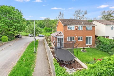43 Lisker Drive, Otley, LS21 1DF