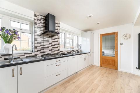 43 Lisker Drive, Otley, LS21 1DF