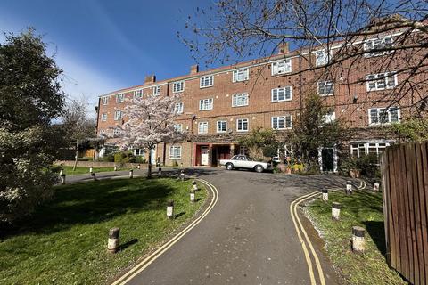 Melford Court, Melford Road, East Dulwich, SE22