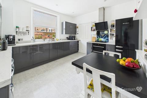 4 bedroom house for sale, Forest Road, Loughborough