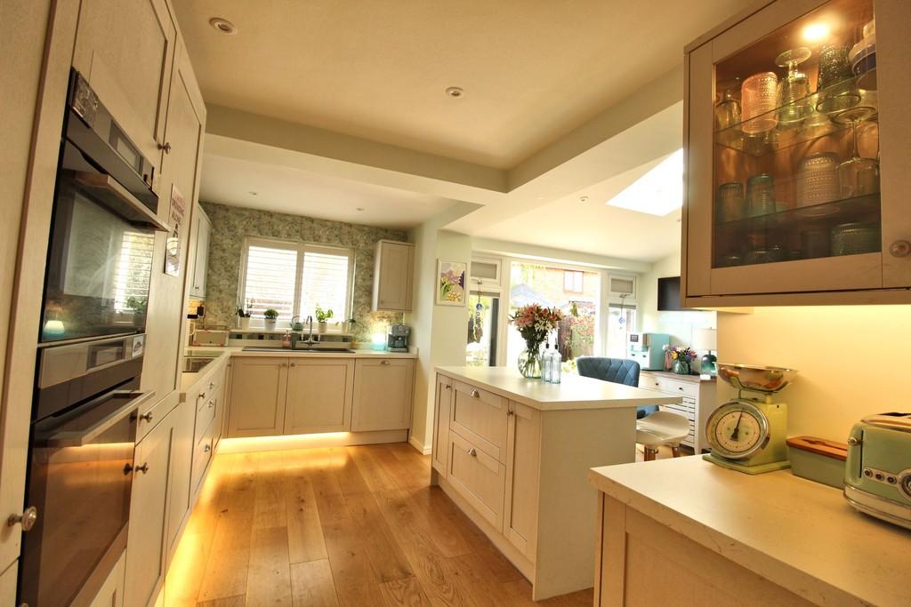 Kitchen 5
