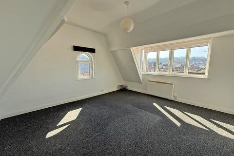 undefined, Avenue Road, Scarborough YO12