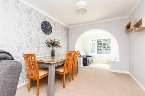 30 Biddenden Way, Istead Rise, Gravesend, DA13 9DF