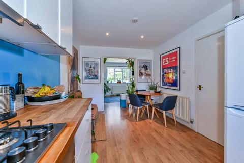 3 bedroom flat for sale, Woodberry Grove, Finsbury Park, London, N4