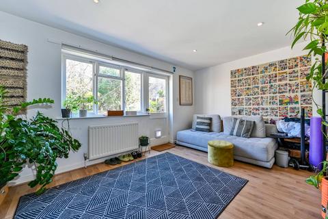 3 bedroom flat for sale, Woodberry Grove, Finsbury Park, London, N4
